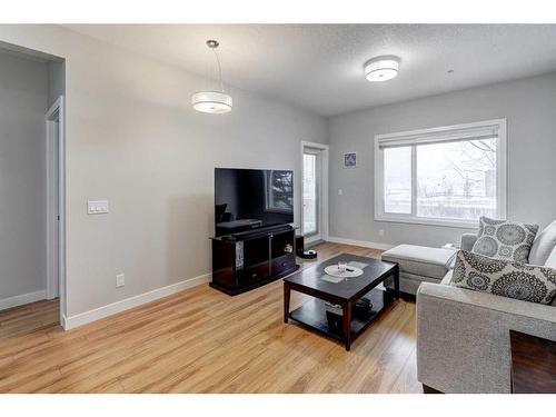 5-4 Sage Hill Terrace Nw, Calgary, AB - Indoor Photo Showing Living Room