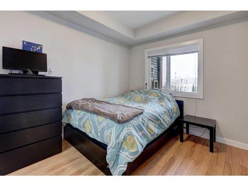 5-4 Sage Hill Terrace Nw, Calgary, AB - Indoor Photo Showing Bedroom