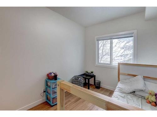 5-4 Sage Hill Terrace Nw, Calgary, AB - Indoor Photo Showing Bedroom