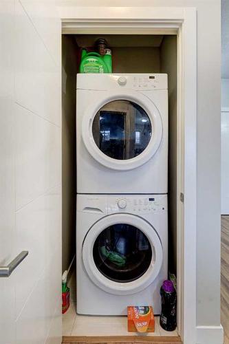 5-4 Sage Hill Terrace Nw, Calgary, AB - Indoor Photo Showing Laundry Room