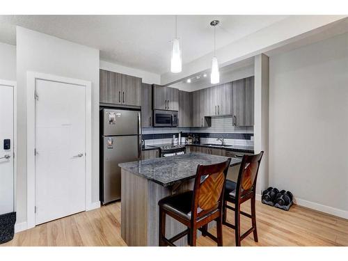 5-4 Sage Hill Terrace Nw, Calgary, AB - Indoor Photo Showing Kitchen