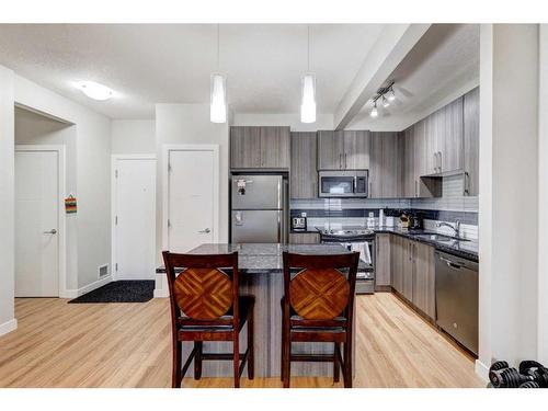 5-4 Sage Hill Terrace Nw, Calgary, AB - Indoor Photo Showing Kitchen