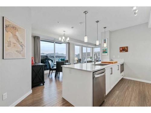 516-11 Mahogany Circle Se, Calgary, AB - Indoor Photo Showing Kitchen With Upgraded Kitchen