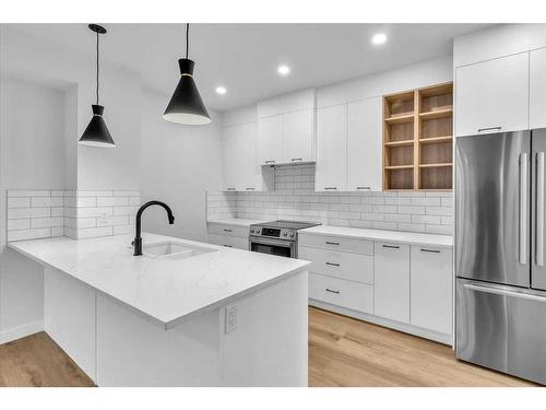 2522 17 Avenue Sw, Calgary, AB - Indoor Photo Showing Kitchen With Upgraded Kitchen