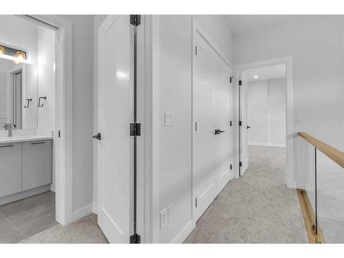 2522 17 Avenue Sw, Calgary, AB - Indoor Photo Showing Other Room