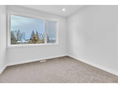 2522 17 Avenue Sw, Calgary, AB - Indoor Photo Showing Other Room