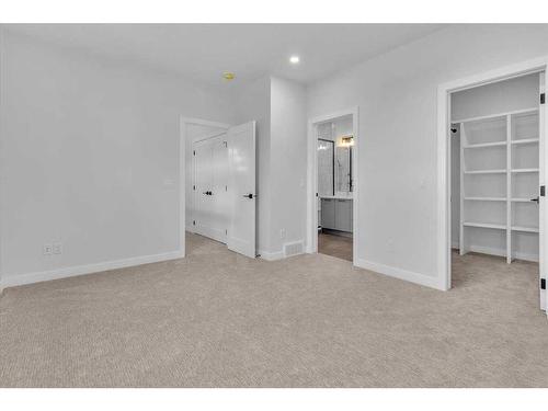 2522 17 Avenue Sw, Calgary, AB - Indoor Photo Showing Other Room