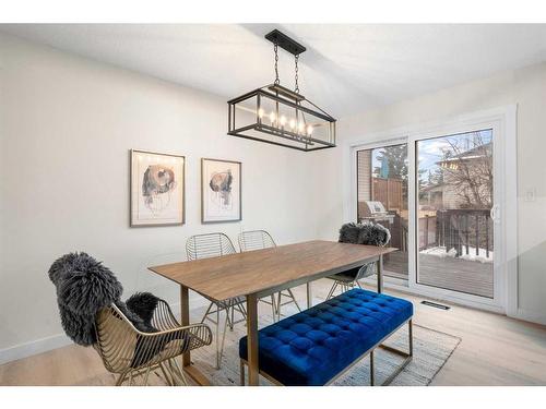 11 Cedarwood Rise Sw, Calgary, AB - Indoor Photo Showing Dining Room