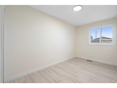 11 Cedarwood Rise Sw, Calgary, AB - Indoor Photo Showing Other Room