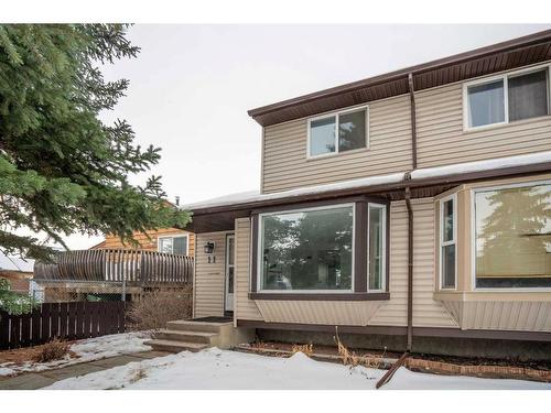 11 Cedarwood Rise Sw, Calgary, AB - Outdoor