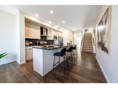 196 Lewiston Drive Ne, Calgary, AB - Indoor Photo Showing Kitchen