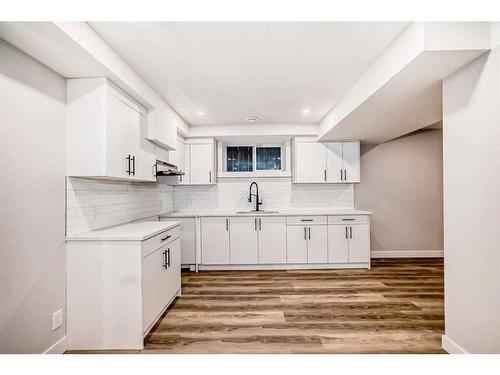 248 Tuscany Ravine View Nw, Calgary, AB - Indoor Photo Showing Kitchen