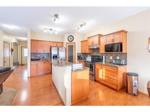 229 West Creek Boulevard, Chestermere, AB - Indoor Photo Showing Kitchen