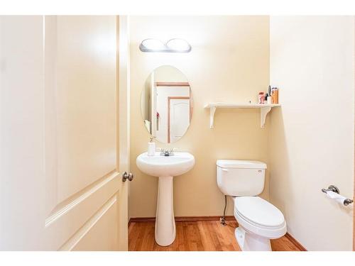 229 West Creek Boulevard, Chestermere, AB - Indoor Photo Showing Bathroom