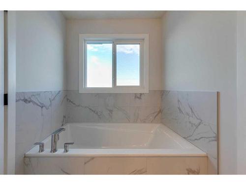 88 Ranchers View East, Okotoks, AB - Indoor Photo Showing Bathroom