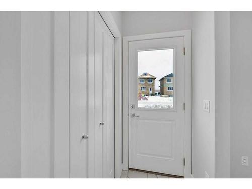 584 Dawson Drive, Chestermere, AB - Indoor Photo Showing Other Room