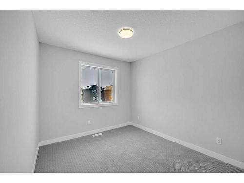 584 Dawson Drive, Chestermere, AB - Indoor Photo Showing Other Room