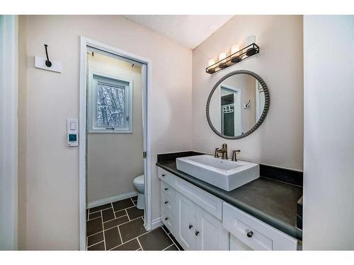 322043 8 Street East, Rural Foothills County, AB - Indoor Photo Showing Bathroom