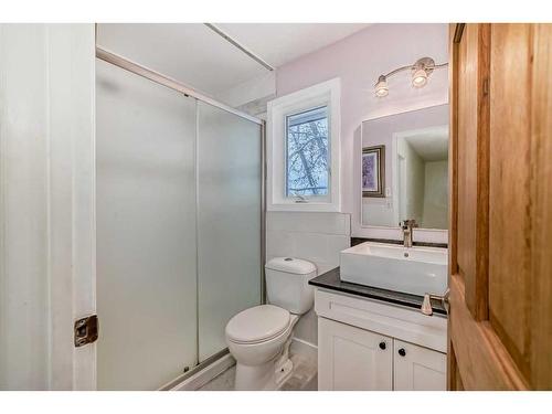 322043 8 Street East, Rural Foothills County, AB - Indoor Photo Showing Bathroom