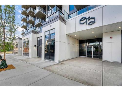 1004-123 4 Street Ne, Calgary, AB - Outdoor With Balcony