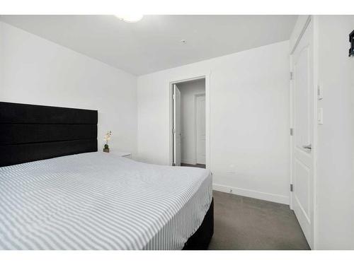 511-303 13 Avenue Sw, Calgary, AB - Indoor Photo Showing Bedroom