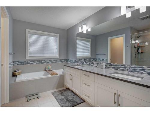 28 Crestbrook Way Sw, Calgary, AB - Indoor Photo Showing Bathroom