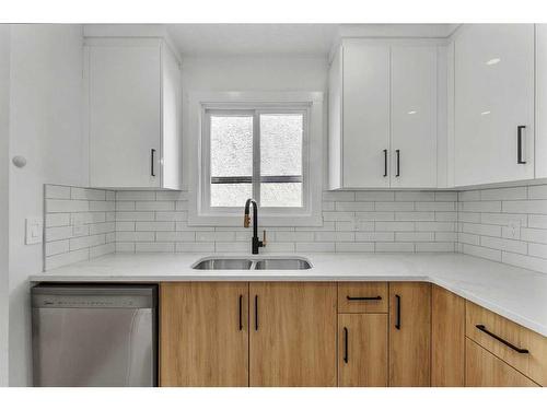 45 Templemont Drive Ne, Calgary, AB - Indoor Photo Showing Kitchen With Double Sink