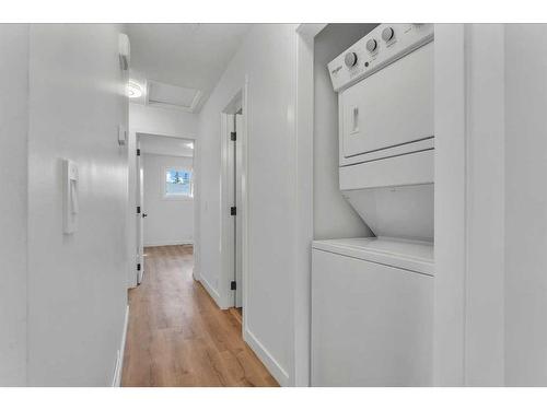 45 Templemont Drive Ne, Calgary, AB - Indoor Photo Showing Laundry Room