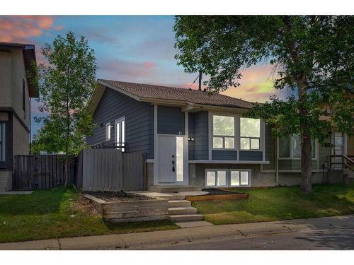 45 Templemont Drive Ne, Calgary, AB - Outdoor