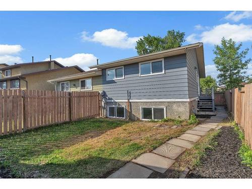 45 Templemont Drive Ne, Calgary, AB - Outdoor