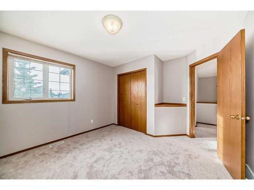 26 Arbour Butte Road Nw, Calgary, AB - Indoor Photo Showing Other Room