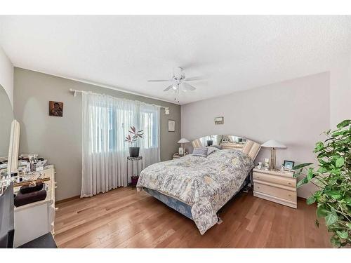 108 Citadel Circle Nw, Calgary, AB - Indoor Photo Showing Bedroom