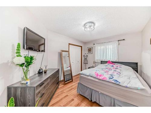 108 Citadel Circle Nw, Calgary, AB - Indoor Photo Showing Bedroom