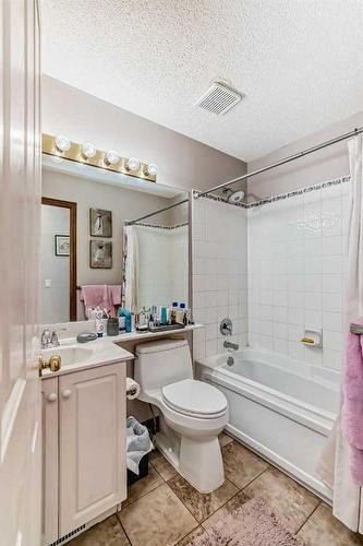 108 Citadel Circle Nw, Calgary, AB - Indoor Photo Showing Bathroom