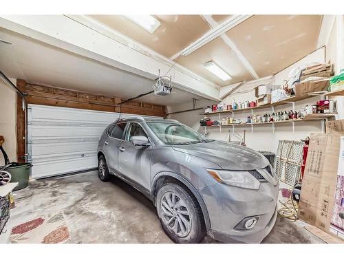 108 Citadel Circle Nw, Calgary, AB - Indoor Photo Showing Garage