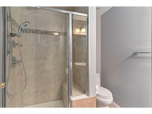 144 Chaparral Ridge Circle Se, Calgary, AB - Indoor Photo Showing Bathroom