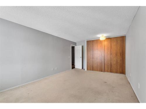 3208-80 Glamis Drive Sw, Calgary, AB - Indoor Photo Showing Other Room