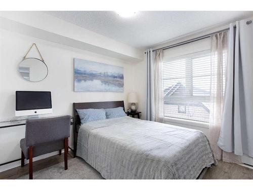 5303-279 Copperpond Common Se, Calgary, AB - Indoor Photo Showing Bedroom