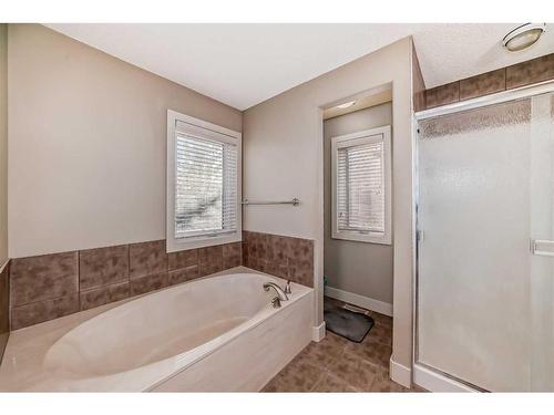 96 Evergreen Square Sw, Calgary, AB - Indoor Photo Showing Bathroom