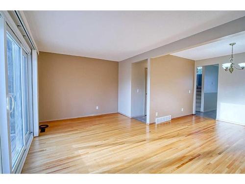 1290 Ranchlands Road Nw, Calgary, AB - Indoor Photo Showing Other Room