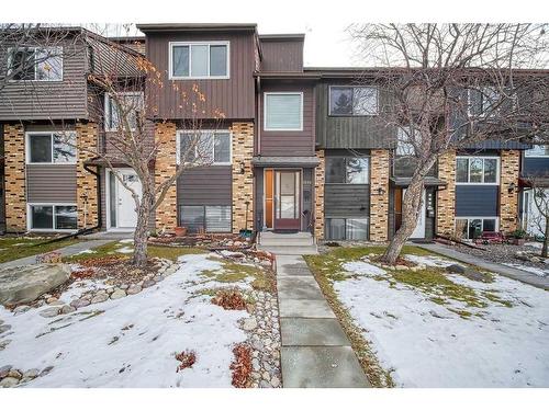 1290 Ranchlands Road Nw, Calgary, AB - Outdoor With Facade