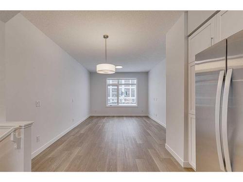 222-8500 19 Avenue Se, Calgary, AB - Indoor