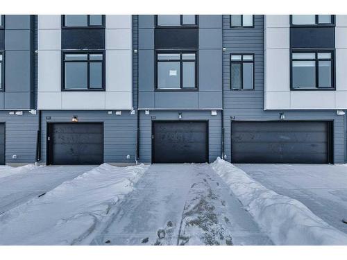 222-8500 19 Avenue Se, Calgary, AB - Outdoor