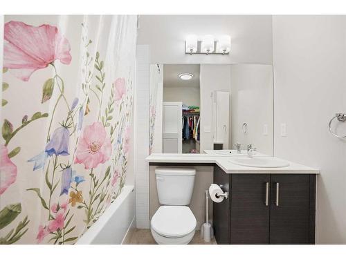 459 Canals Crossing Sw, Airdrie, AB - Indoor Photo Showing Bathroom