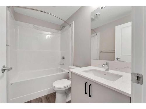 26 Cobbleridge Place Sw, Airdrie, AB - Indoor Photo Showing Bathroom