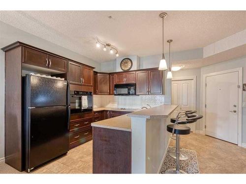 335-60 Royal Oak Plaza Nw, Calgary, AB - Indoor Photo Showing Kitchen With Upgraded Kitchen