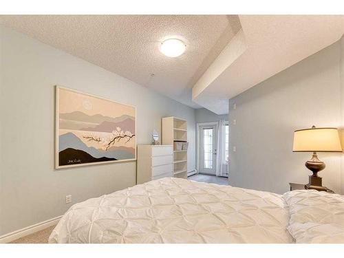 335-60 Royal Oak Plaza Nw, Calgary, AB - Indoor Photo Showing Bedroom