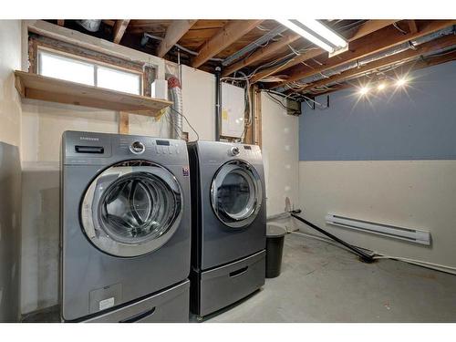 9616 Alcott Road Se, Calgary, AB - Indoor Photo Showing Laundry Room