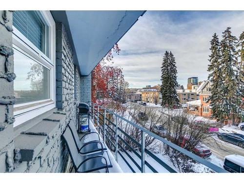 302-1027 Cameron Avenue Sw, Calgary, AB - Outdoor