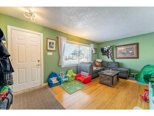 1101 40 Street Se, Calgary, AB - Indoor